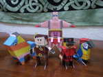 May 17: Cool papercraft figurines from Paper Foldables