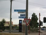 sign 05