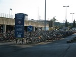 2004073044 bikes