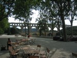 2004081221 pont du gard tree view