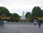 2004081227 nimes fountain